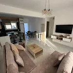 In Four Seasons 2 Apartment *