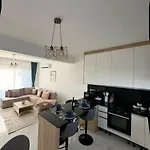 Apartment In Four Seasons 2