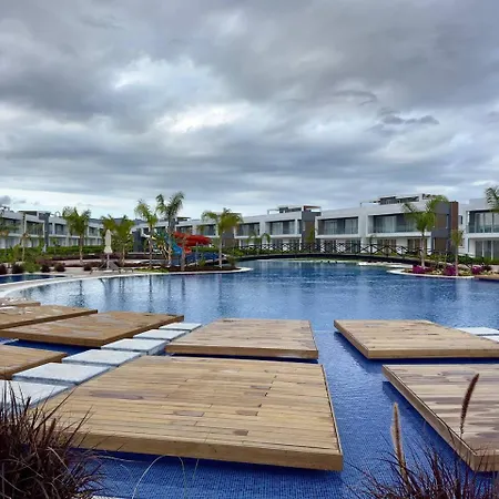 Apartment In Four Seasons 2