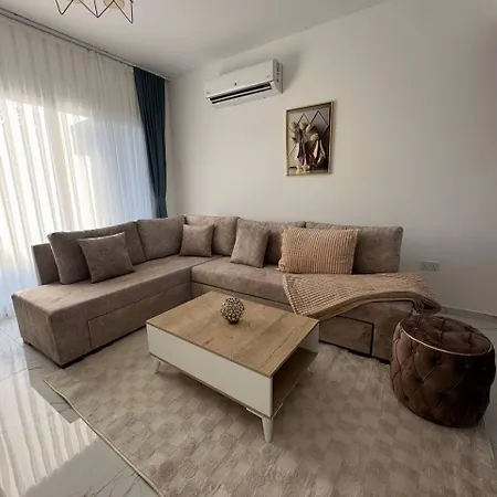In Four Seasons 2 דירה *