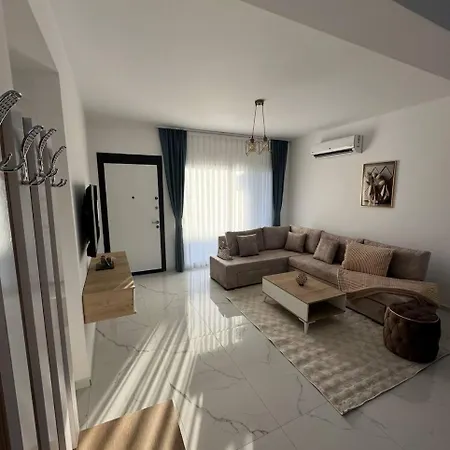 In Four Seasons 2 Apartment